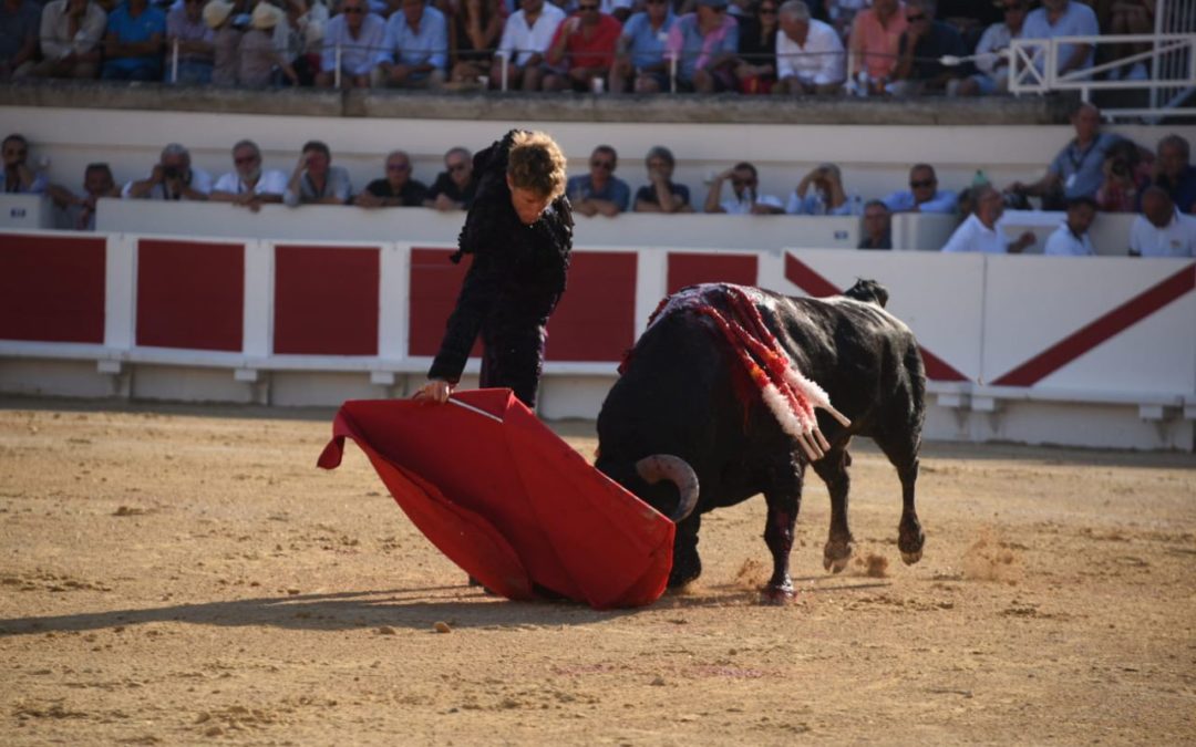 Béziers (17.08.2019) Manuel Escribano et Joaquin Galdos en triomphe avec deux toros de vuelta de Robert Margé.