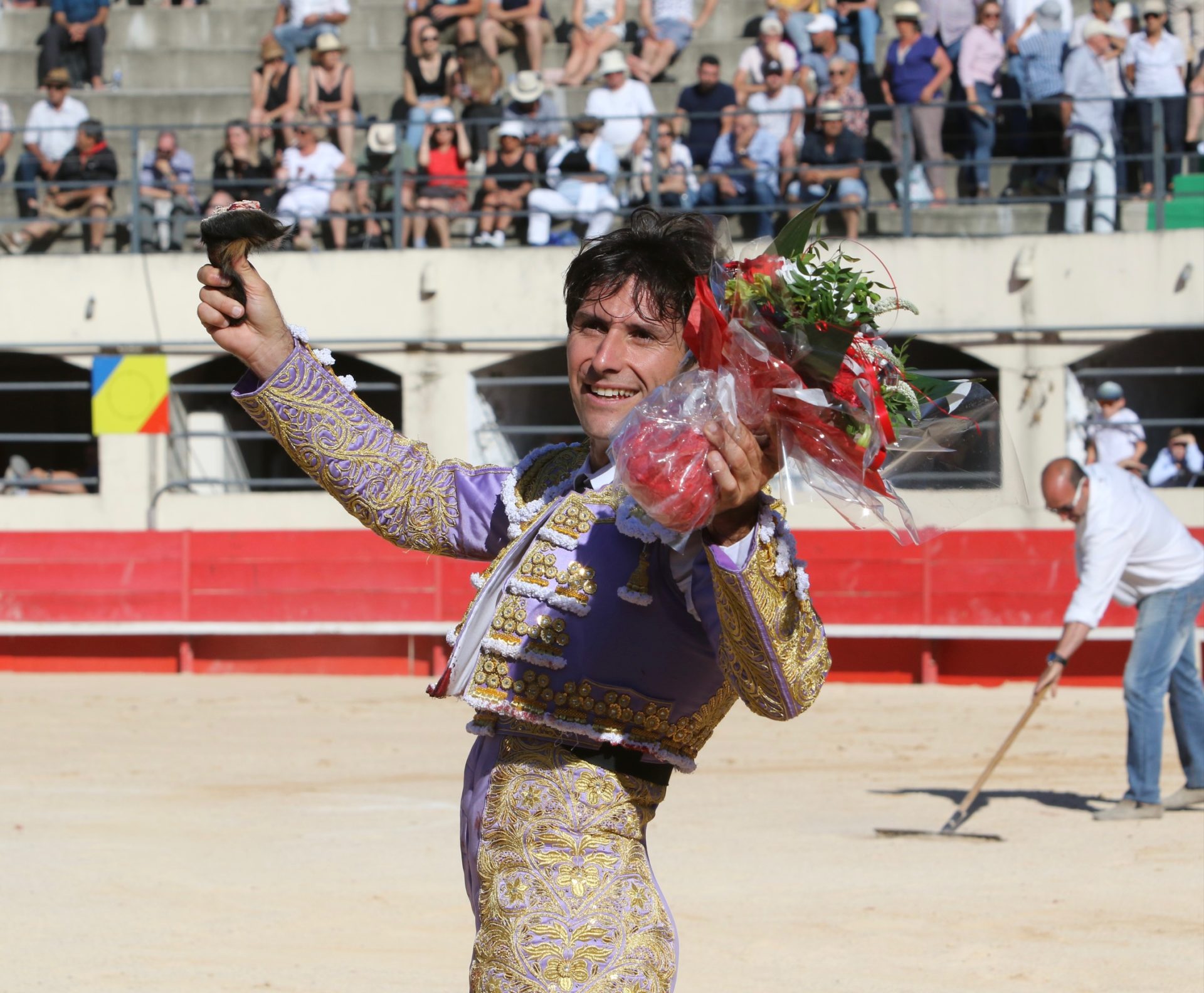 ALES (28.05.2022) – ALBERTO LAMELAS ouvre la Grande Porte. Oreille pour TIBO GARCIA.