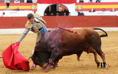 ZAFRA (29.4.2021) – ADRIEN SALENC coupe deux oreilles et sort par la Grande Porte.