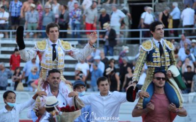 ARLES (03.07.2021) – MAXIME SOLERA et PABLO AGUADO sortent par la Grande Porte