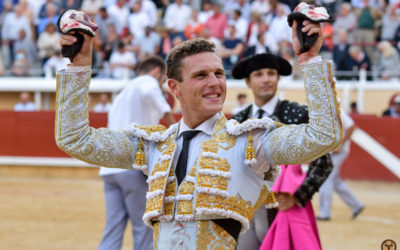BAYONNE – ADRIEN SALENC coupe les deux oreilles d’un Pedraza de Yeltes de vuelta …