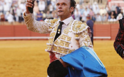 SEVILLE (30.04.2022) – L’inspiration retrouvée d’ANTONIO FERRERA devant un bon toro de Victorino Martin.