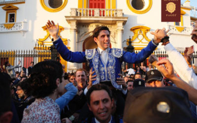 SEVILLE – MADRID (01.05.2022) – Puerta del Principe pour Guillermo Hermoso de Mendoza et Grande Porte controversée pour le novillero DIEGO GARCIA.