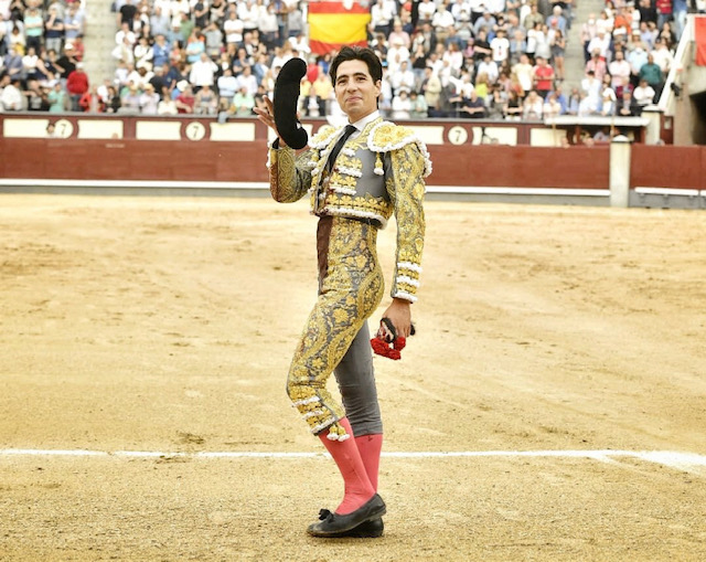 MADRID (15.05.2022) – CURRO DIAZ et ALVARO LORENZO coupent des oreilles contestées et sérieux coup de corne pour GINES MARIN.
