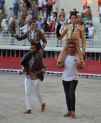 LUNEL (07.07.2022) – LEA VICENS et ANDRES ROCA REY ouvrent la Grande Porte.