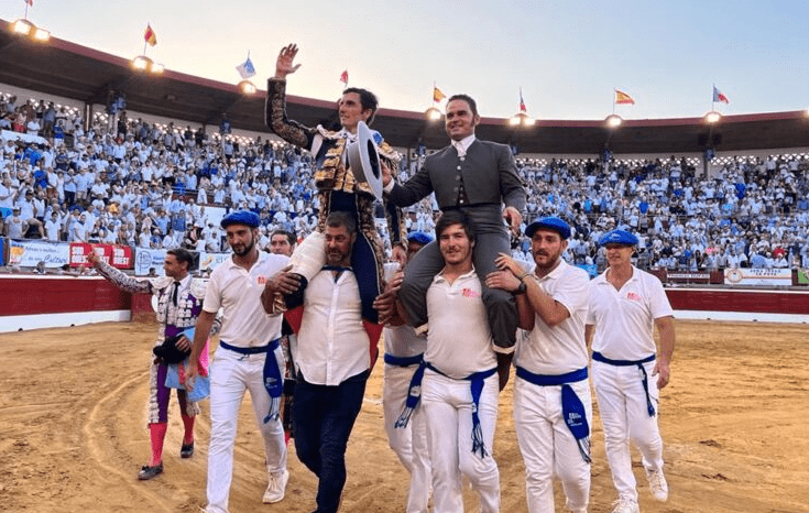 MONT DE MARSAN (24.07.2022) – De l’émotion pour le final. THOMAS DUFAU et le mayoral de Pedraza de Yeltes a hombros…