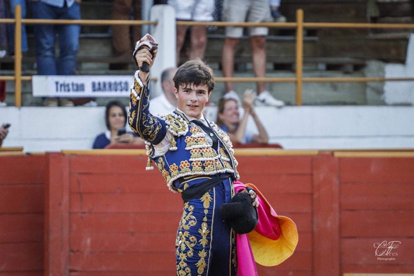 RION DES LANDES (21.08.2022, tarde) – TRISTAN BARROSO s’impose et coupe l’unique oreille.