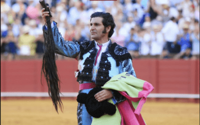 SEVILLE (26.04.2023) – Historique ! MORANTE DE LA PUEBLA, deux oreilles et la queue, ouvre la Porte du Prince !