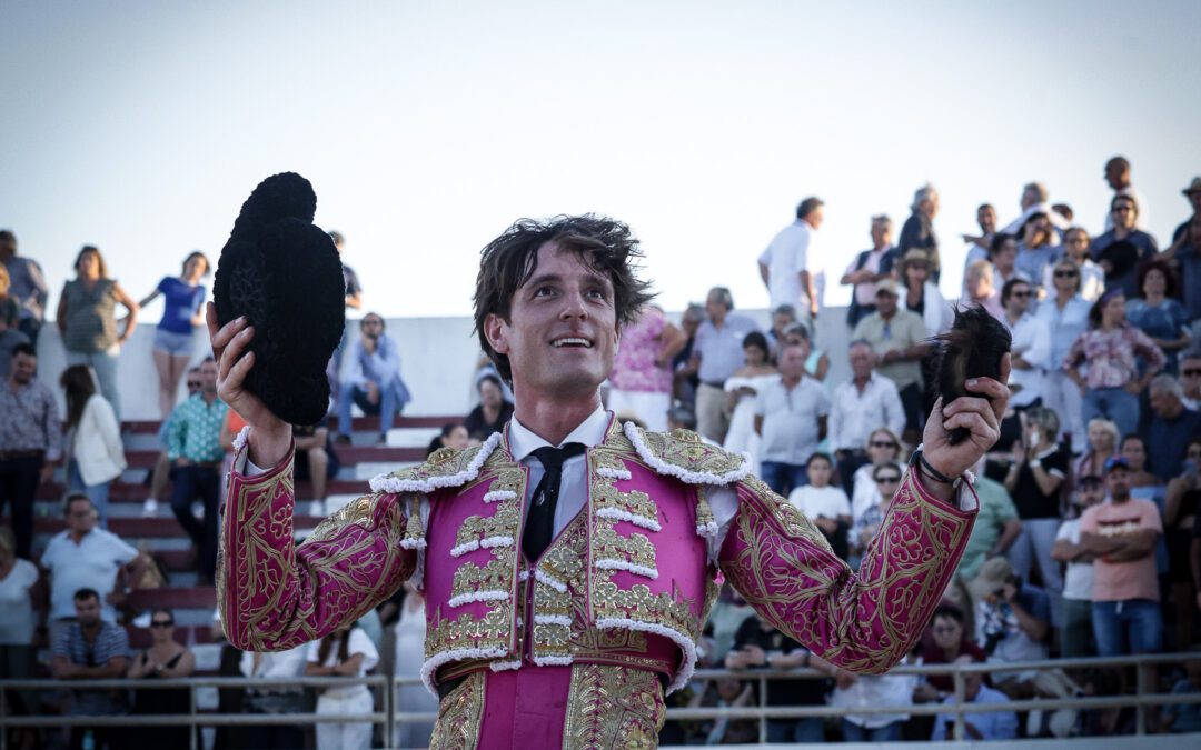 LES SAINTES-MARIES-DE-LA-MER (03.08.2025) – CURRO DIAZ et TIBO GARCIA coupent une oreille …