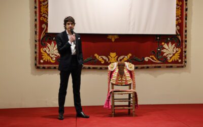 SEBASTIEN CASTELLA a remis son costume de la Porte du Prince à la Maestranza …